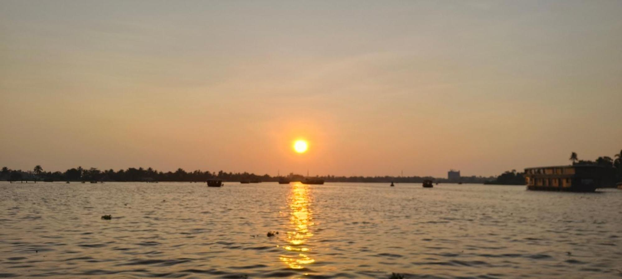 Peace And Love Stay Alappuzha 外观 照片